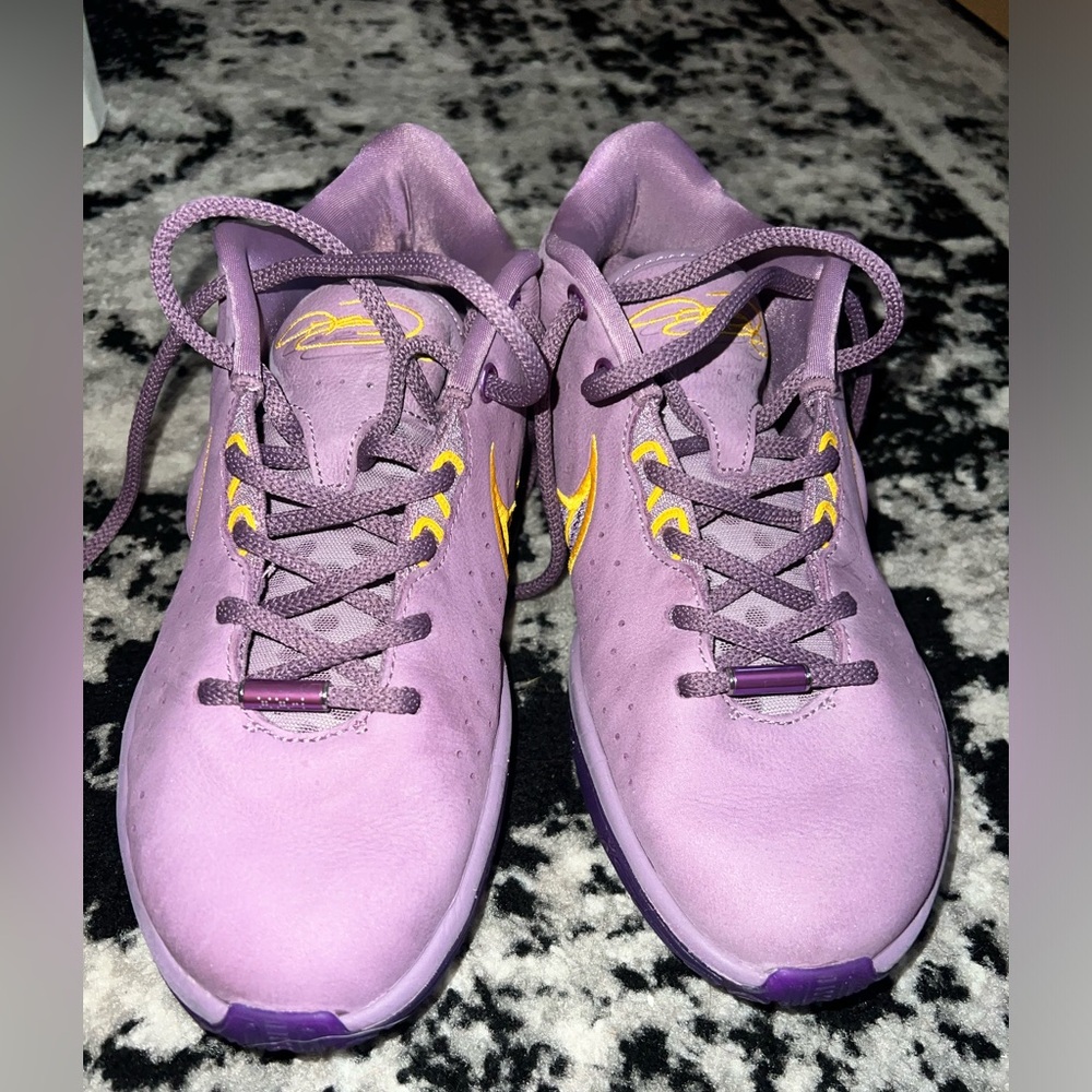 LeBron XXI "Freshwater"